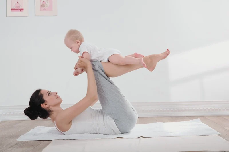 yoga-mutter-mit-baby